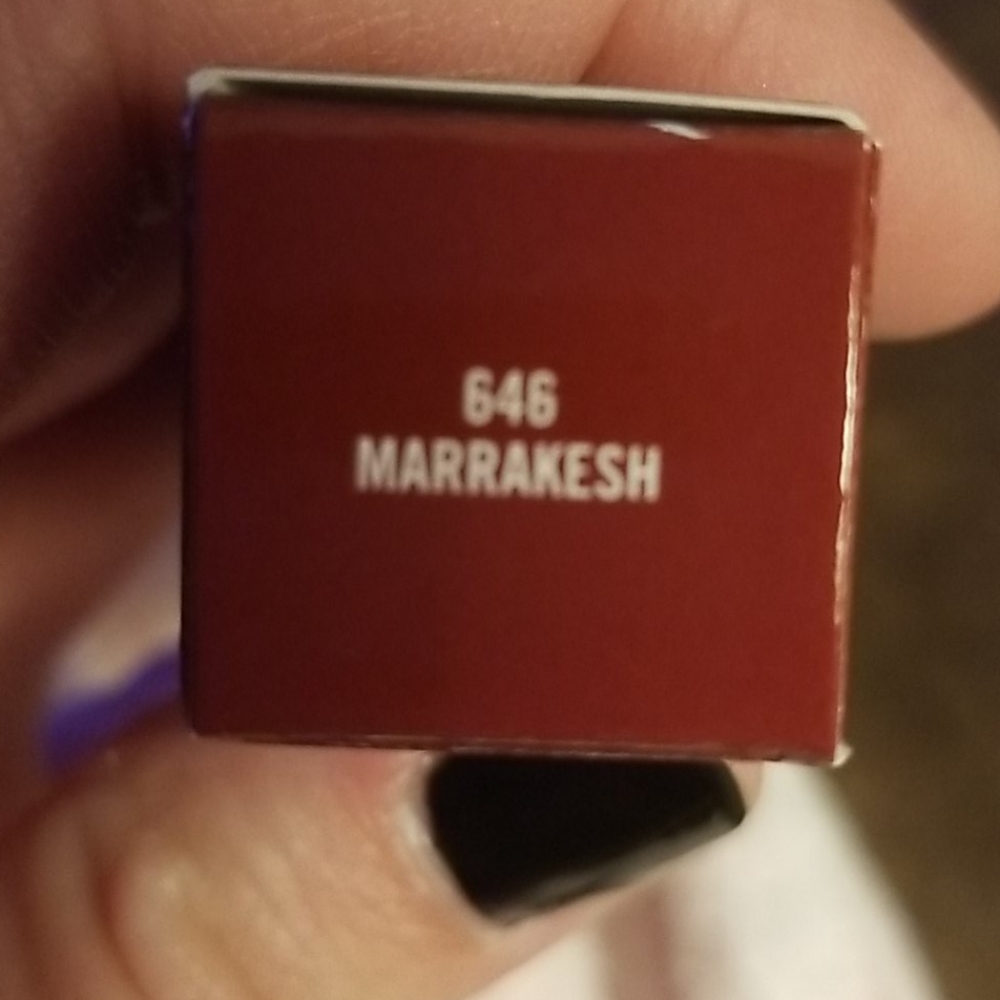 Lipstick - Picture 4 of 7